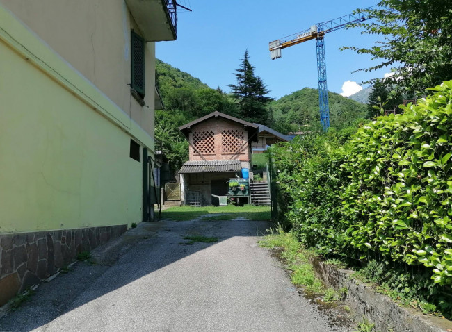 Casa indipendente in vendita a Lecco (LC)