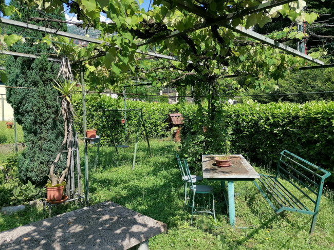 Casa indipendente in vendita a Lecco (LC)