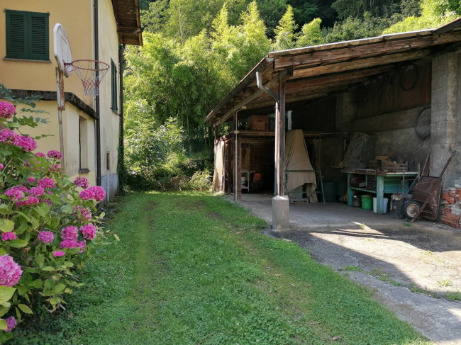 Casa indipendente in vendita a Lecco (LC)