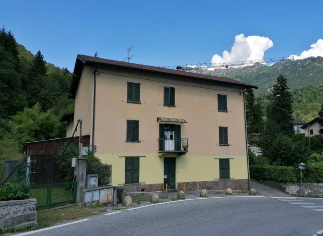 Casa indipendente in vendita a Lecco (LC)