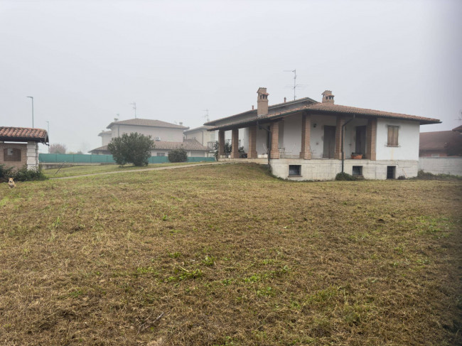 Villa in vendita a Borgo San Giacomo (BS)