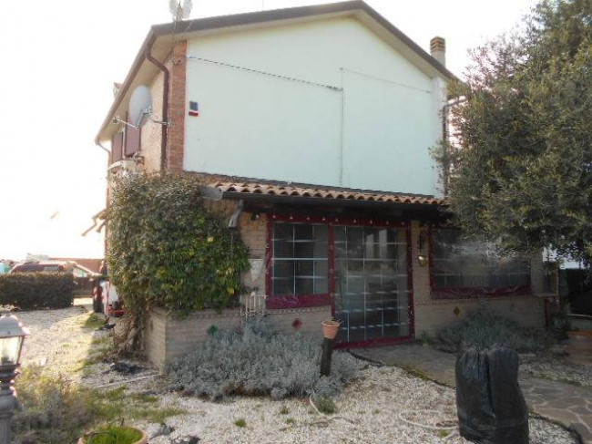 Casa indipendente in vendita a Portomaggiore (FE)