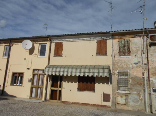 Casa con due appartamenti