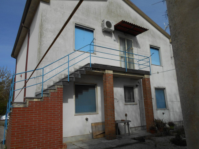 Casa con due appartamenti