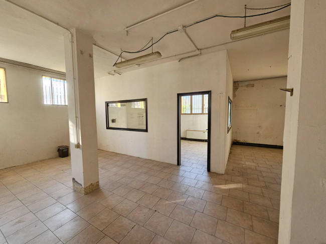 Magazzino in vendita a Rovigo