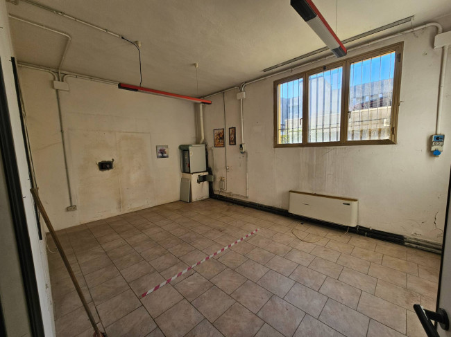 Magazzino in vendita a Rovigo