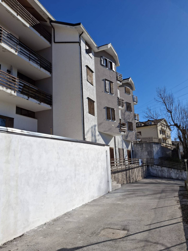 Appartamento in vendita a Tonezza del Cimone