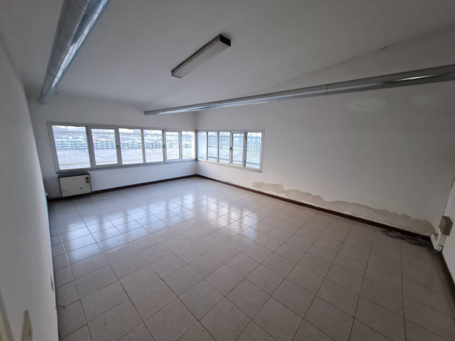 Magazzino in affitto a Rovigo