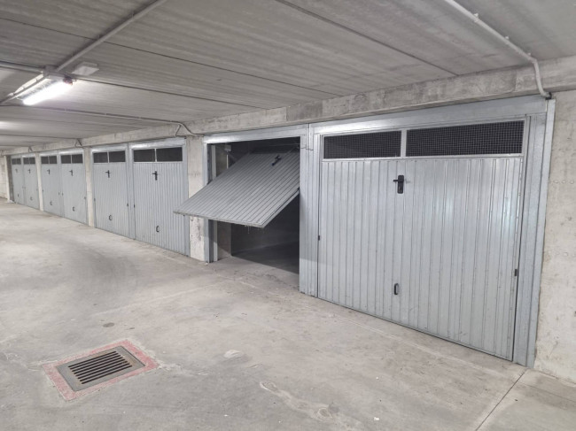 Box o garage in affitto a Rovigo