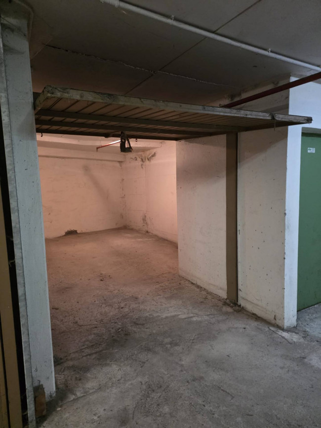 Box o garage in vendita a Rovigo