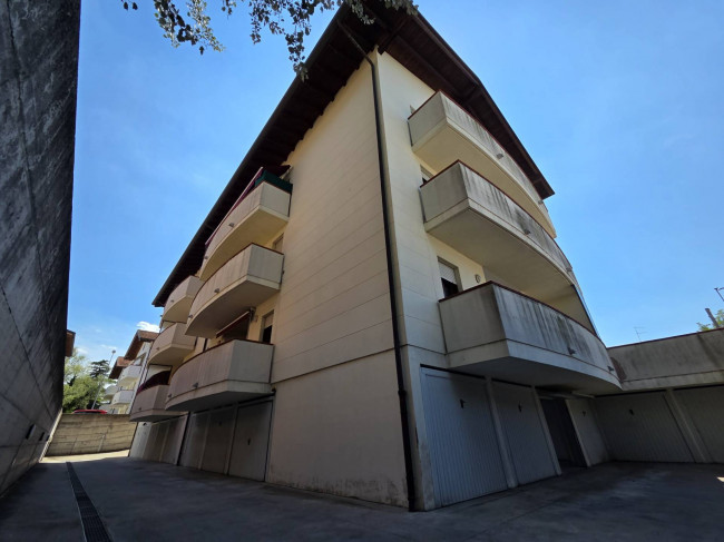 Box o garage in vendita a Rovigo