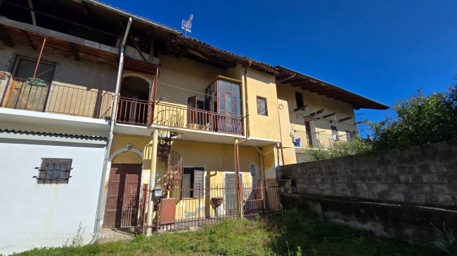 Casa di Corte a Favria