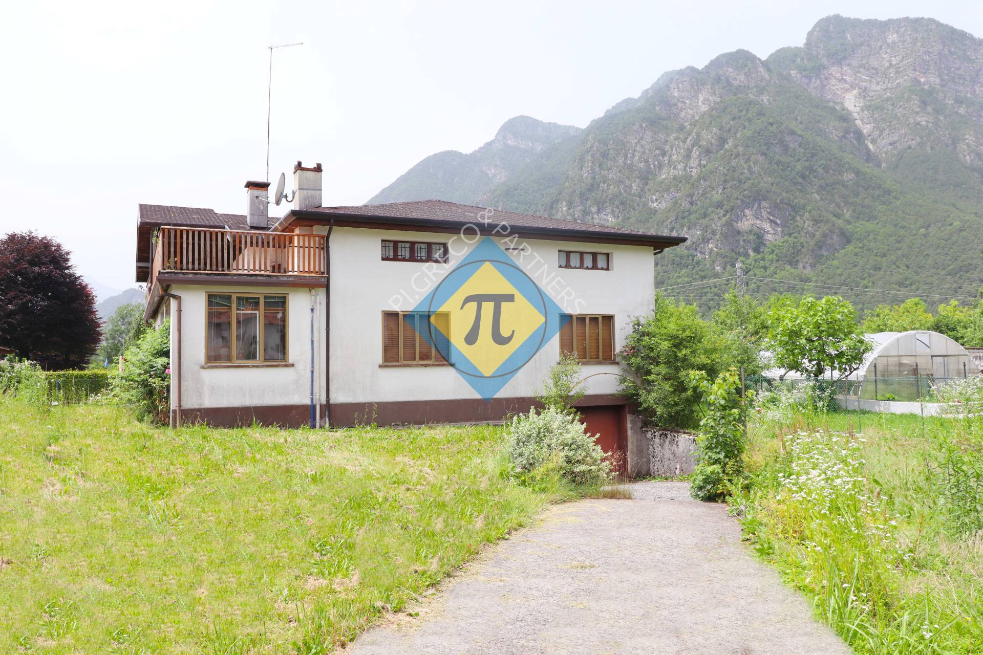 Casa indipendente in vendita a Tramonti Di Sotto (PN)