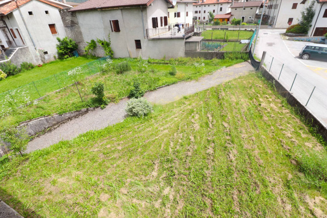 Casa indipendente in vendita a Tramonti Di Sotto (PN)