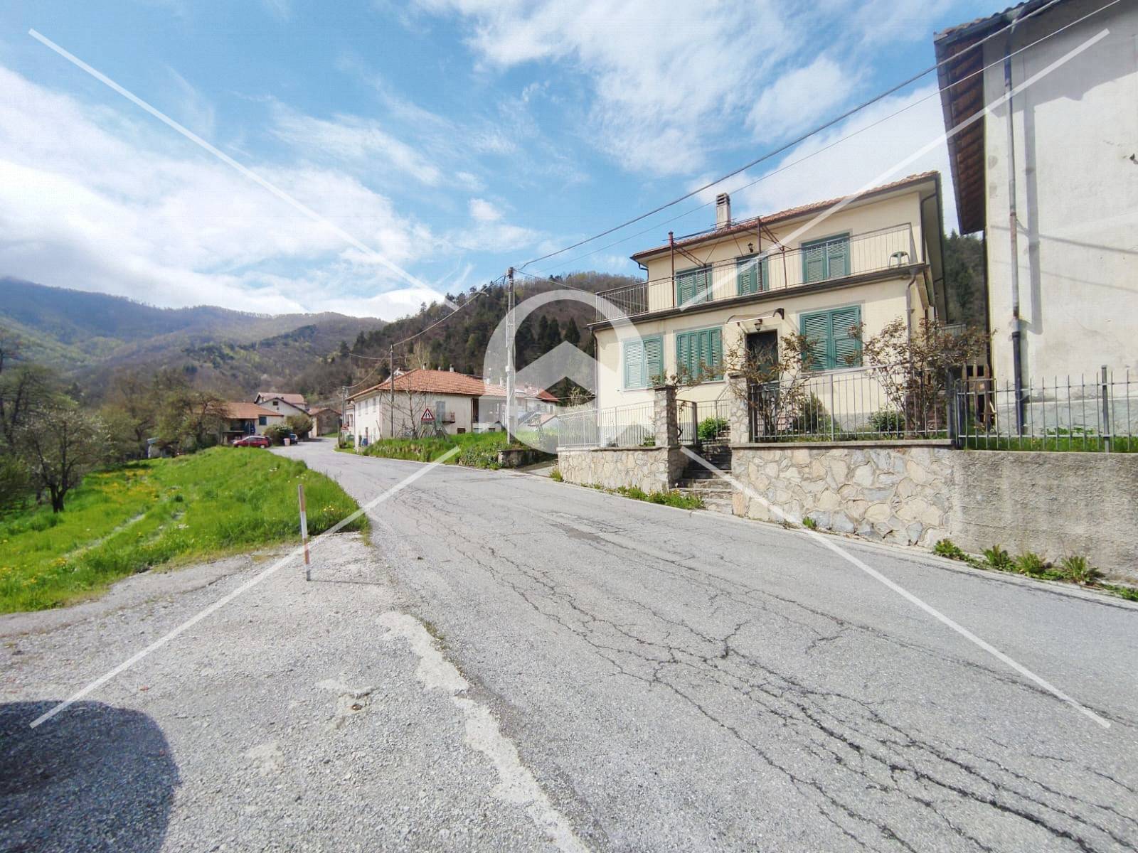 Appartamento in vendita a Calizzano (SV)