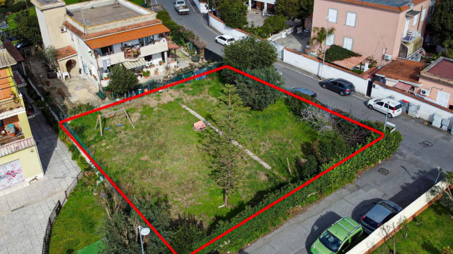 EDIFICABILE in vendita a Roma