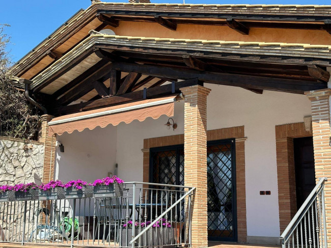 Villa in vendita a Infernetto, Roma (RM)