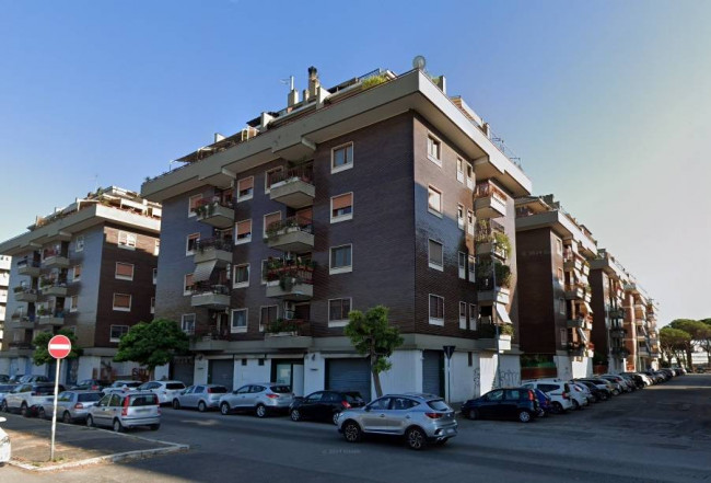 NEGOZIO in vendita a Roma