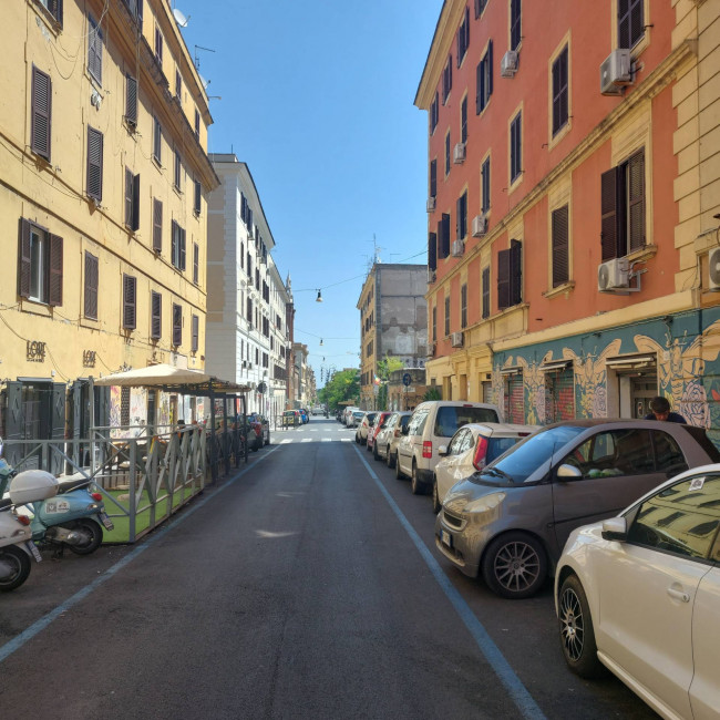 NEGOZIO in vendita a Roma