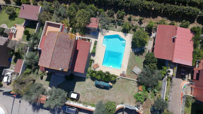 VILLA UNIFAMILIARE in vendita a Genzano di Roma