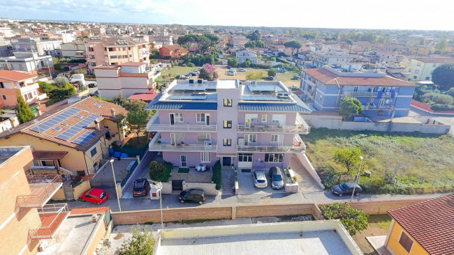 QUADRILOCALE in vendita a Roma