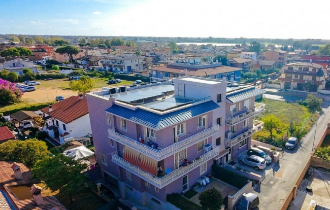 QUADRILOCALE in vendita a Roma