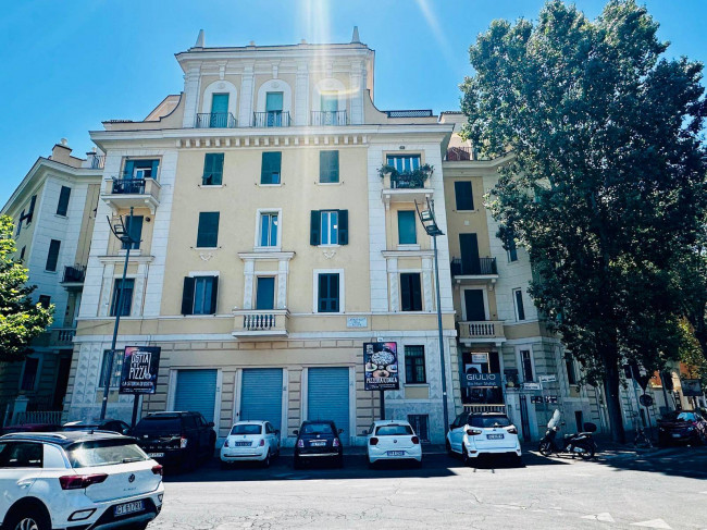 TRILOCALE in vendita a Roma
