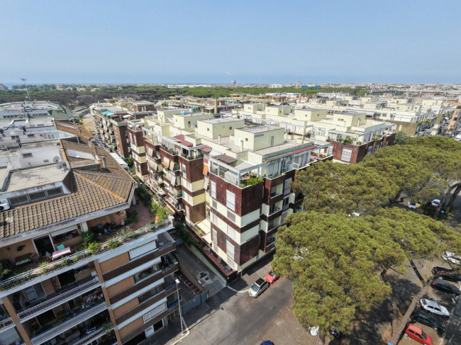 QUADRILOCALE in vendita a Roma