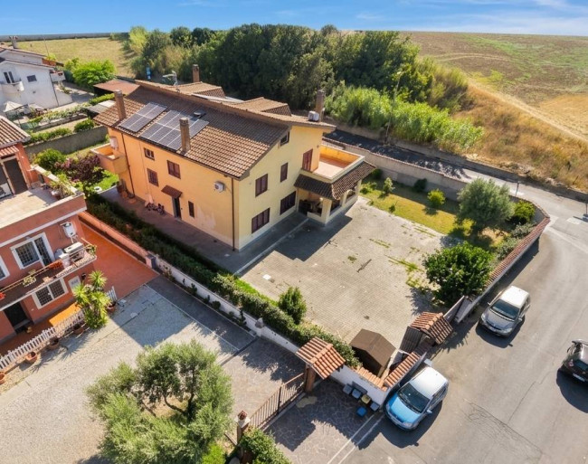 QUADRILOCALE in vendita a Roma
