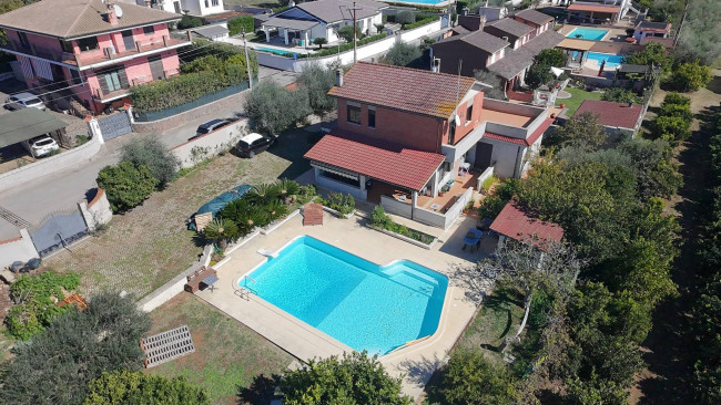 VILLA UNIFAMILIARE in vendita a Genzano di Roma