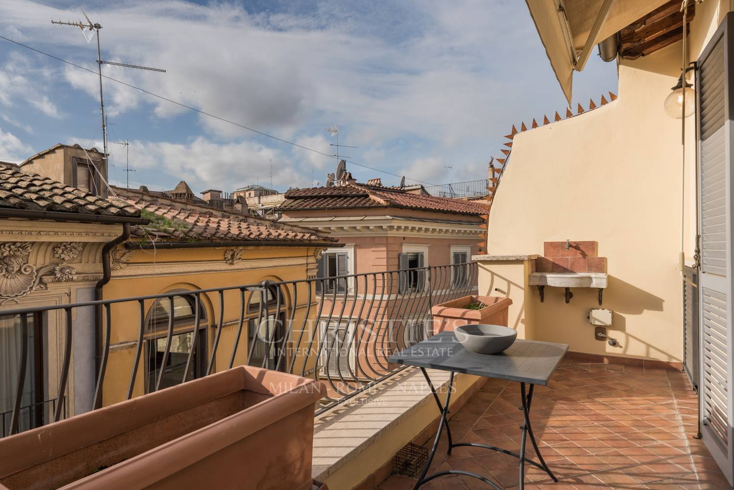 exclusive RE Christie’s Real Estate