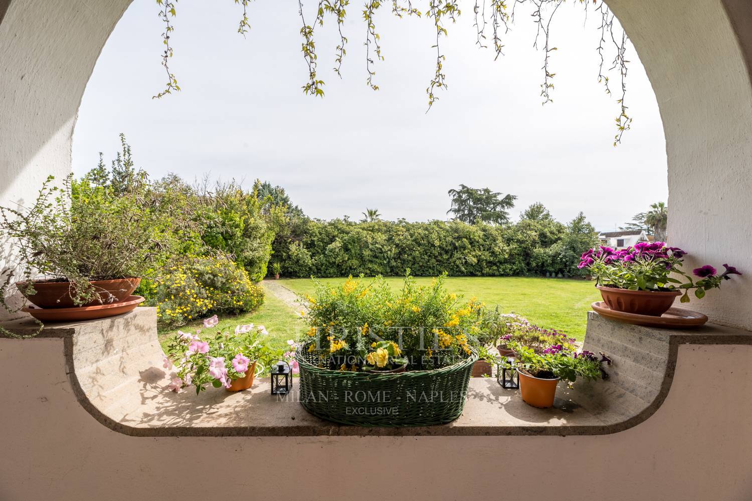 picture of Villa For Sale In Castel De Ceveri