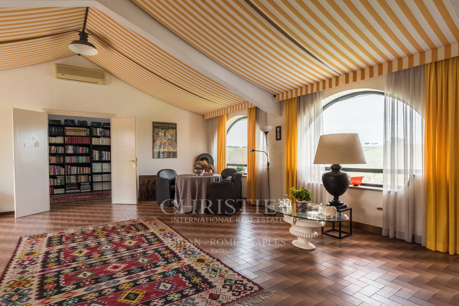 picture of Villa For Sale In Castel De Ceveri