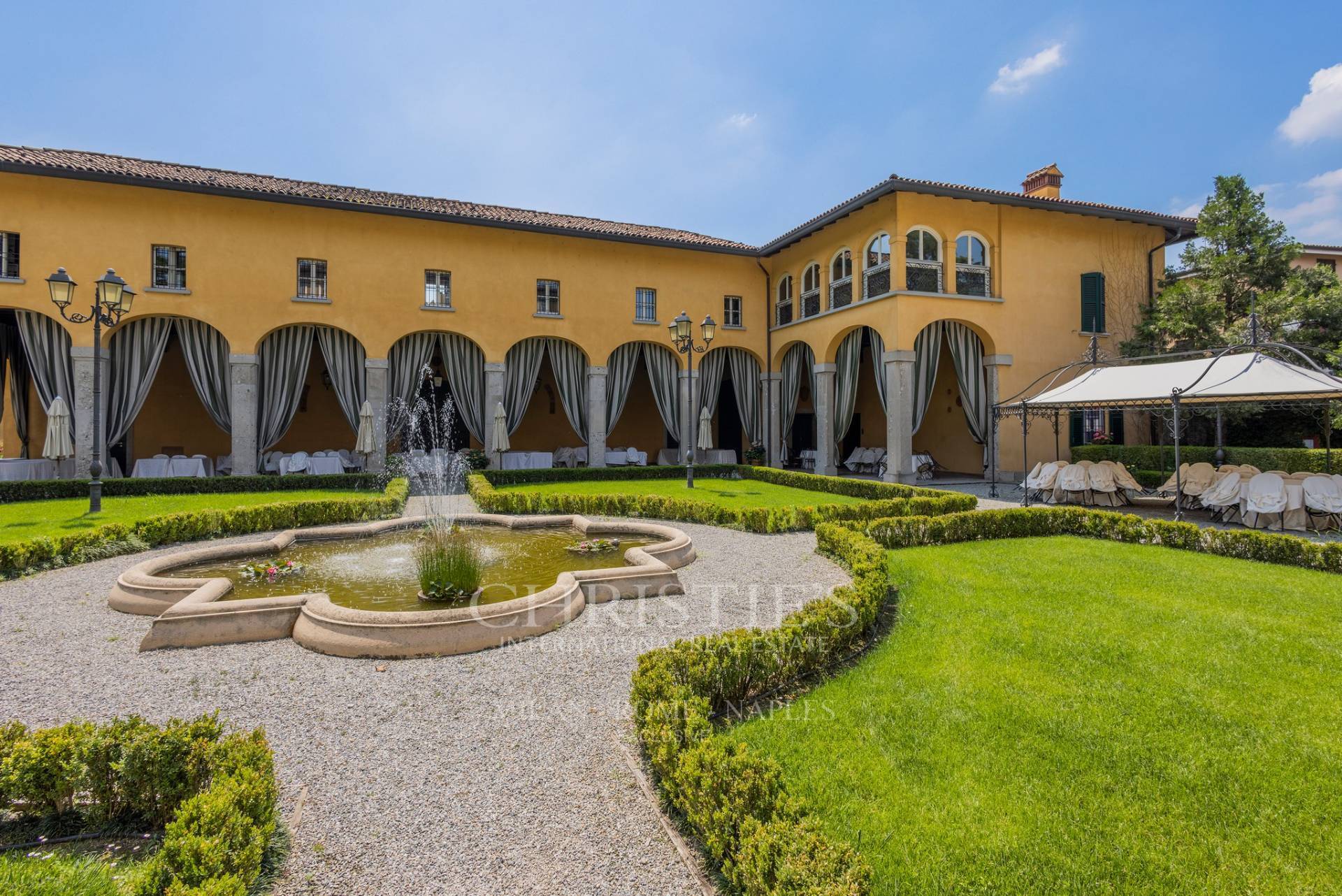 picture of Historic Villa On The Outskirts Of Milan
