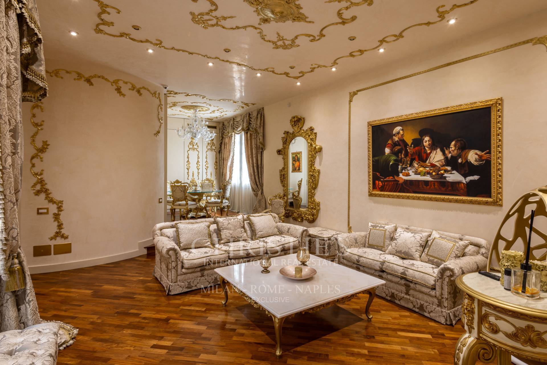 picture of Prestigious Apartment In The Fashion District