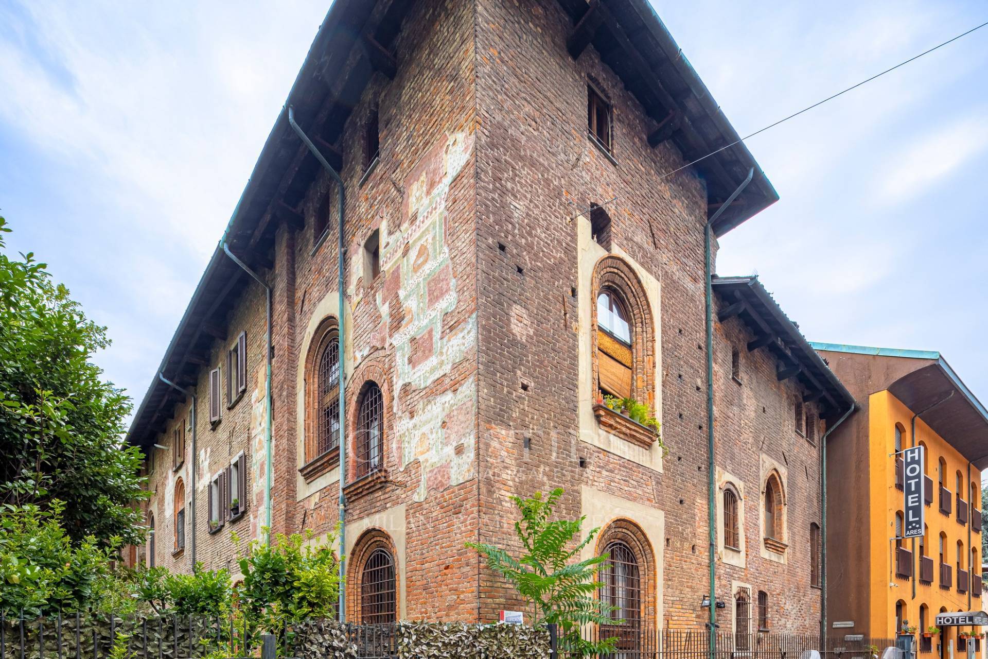 picture of Cascina Boscaiola: An Ancient Hunting Estate A Stone's Throw From The Center Of Milan