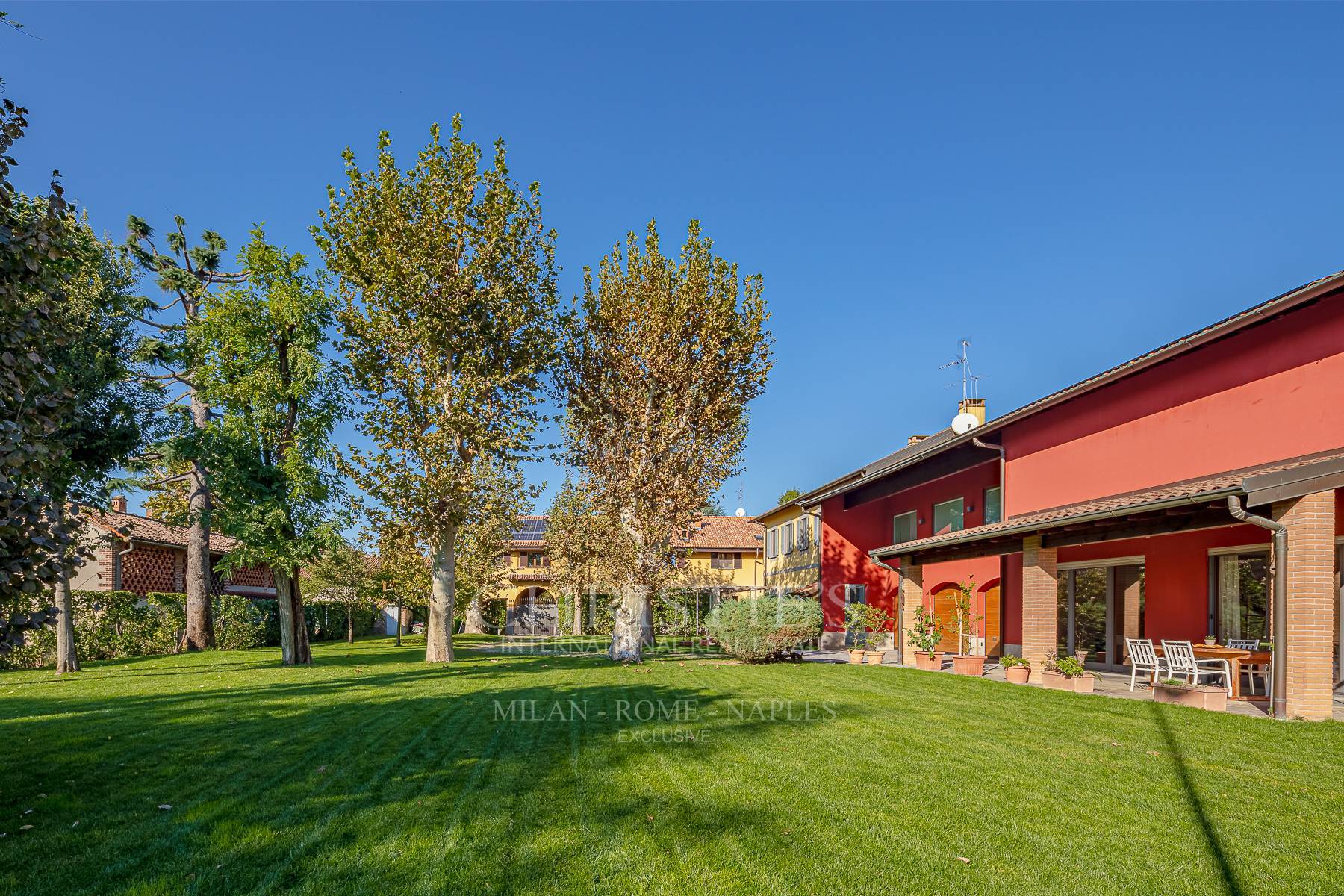 picture of Villa With Landscaped Garden 10 Minutes From Milan