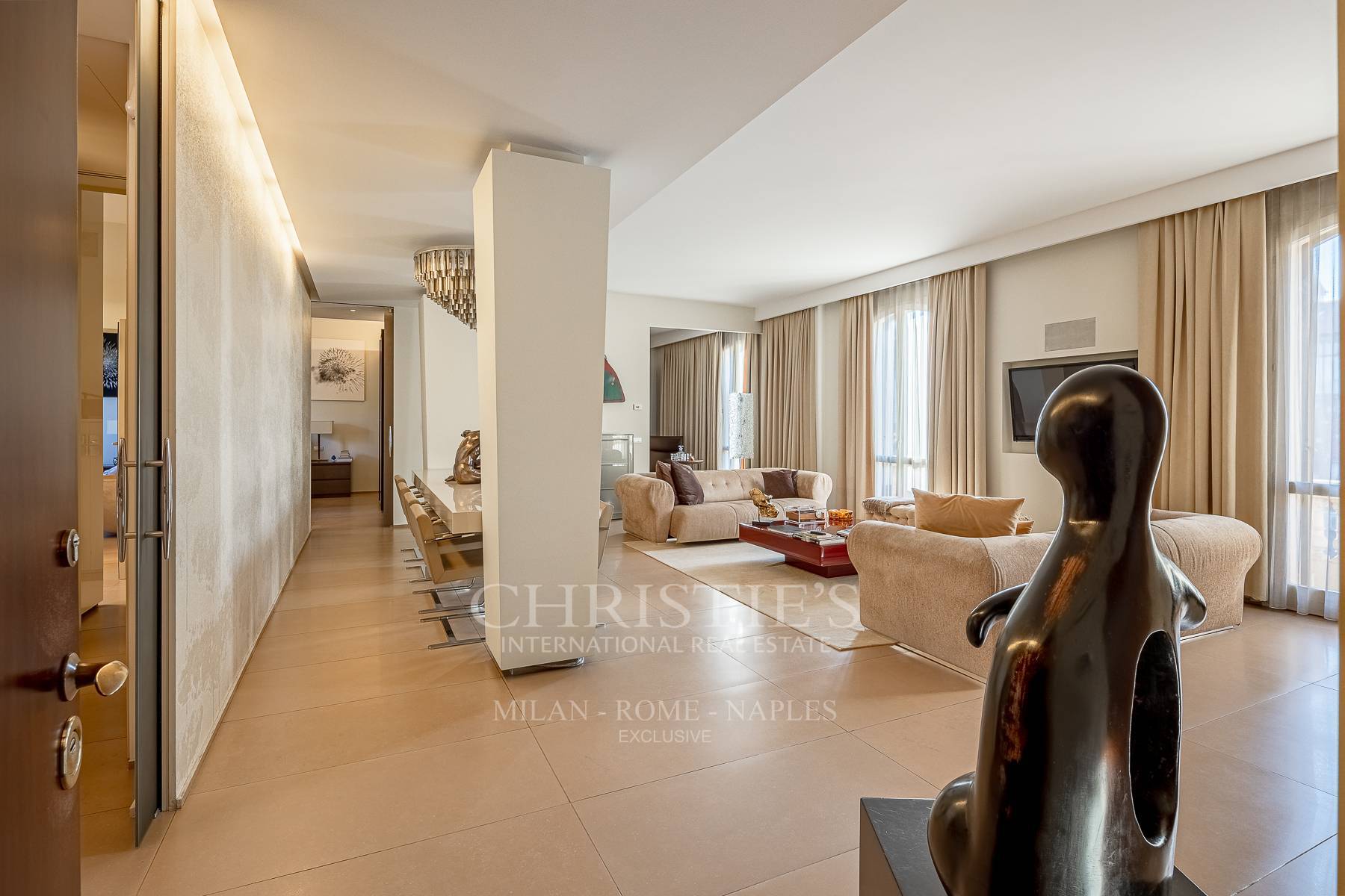 picture of Designer Apartment With Double Garage In Viale Majno