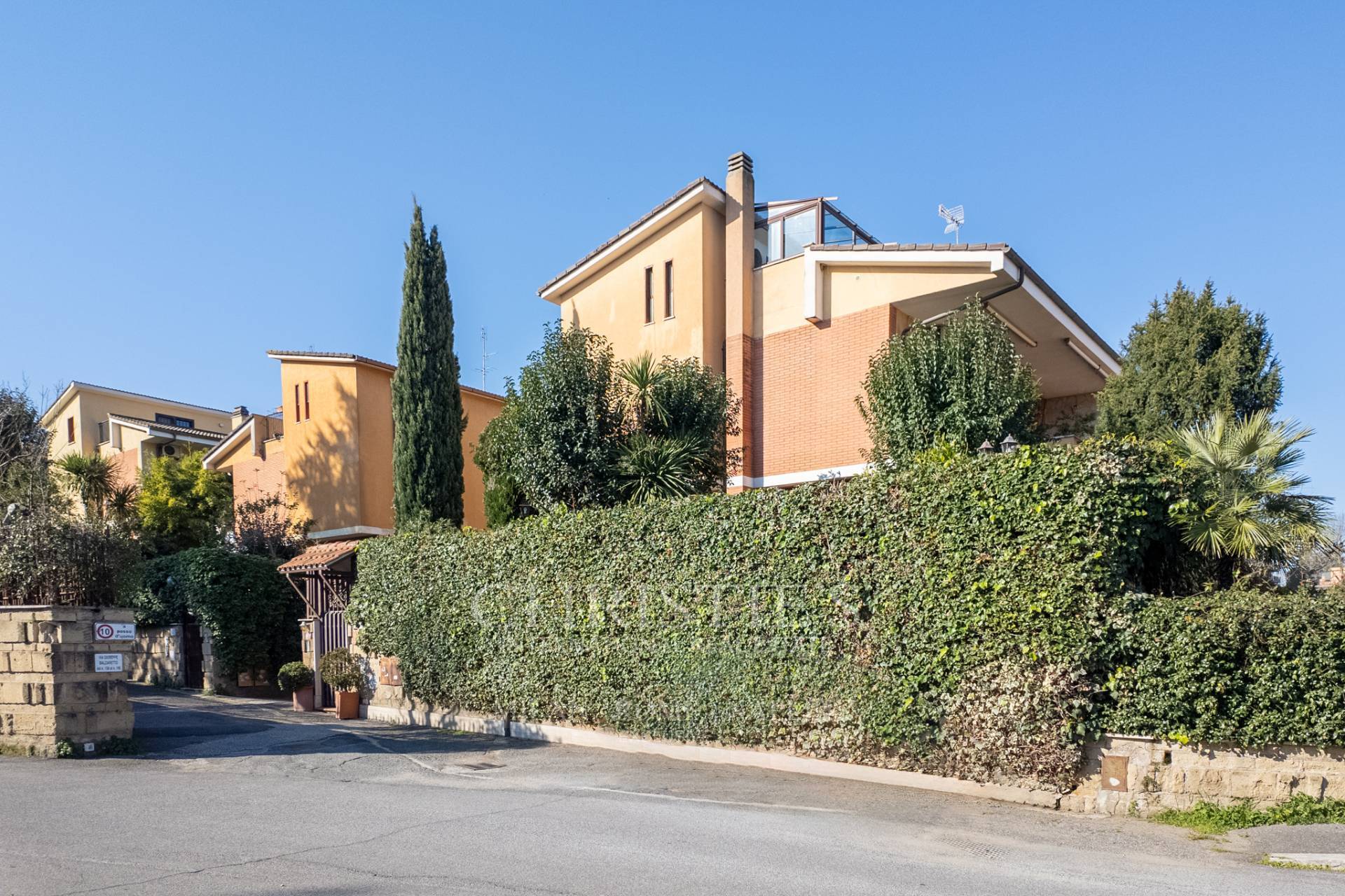 picture of Two-family Villa For Sale