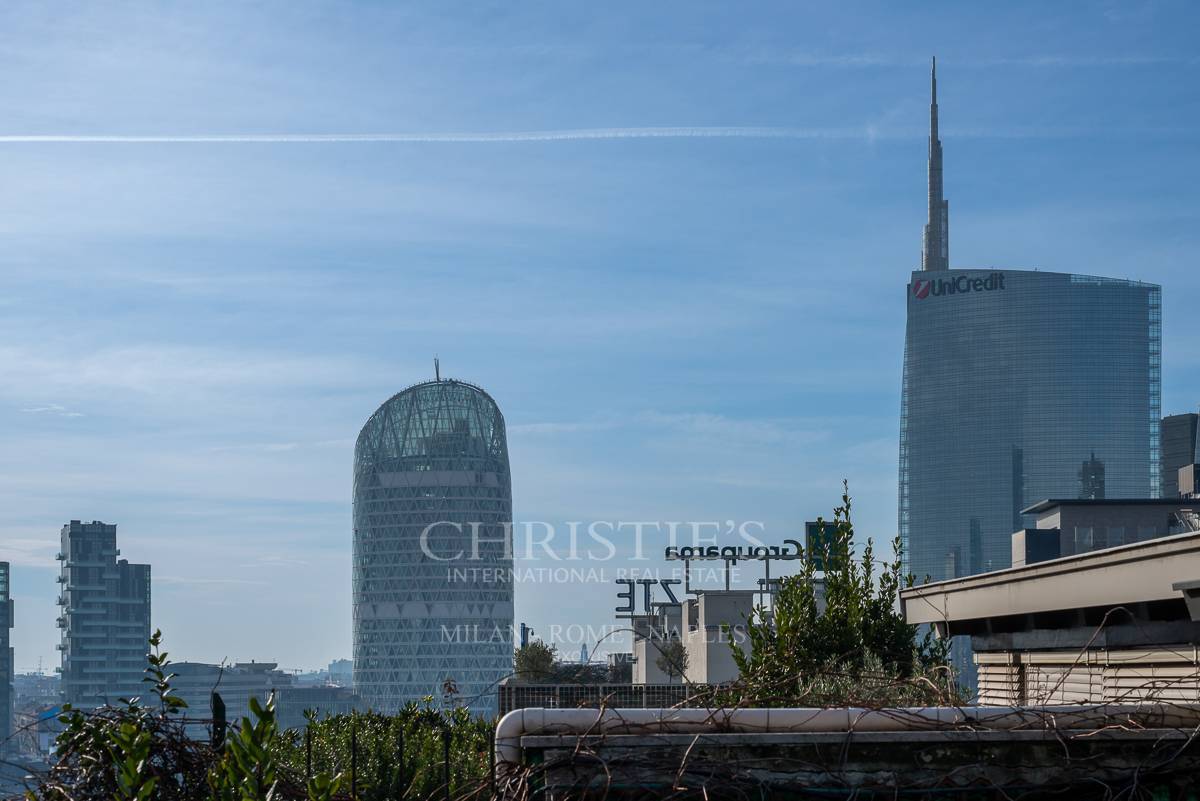 picture of Prestigious Offices Of Large Dimensions In Milan City Center