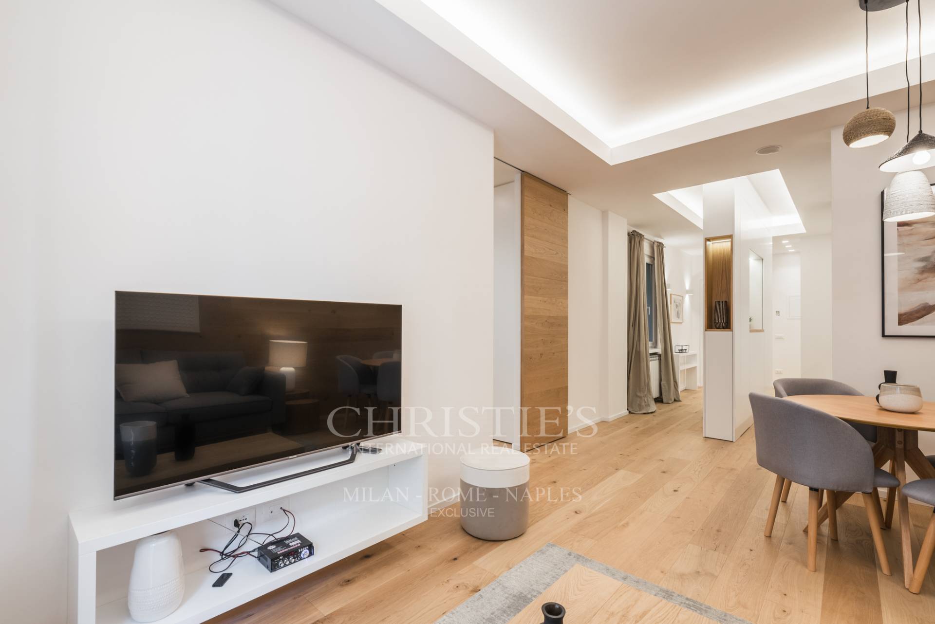 picture of Renovated Apartment In Farnesina Area