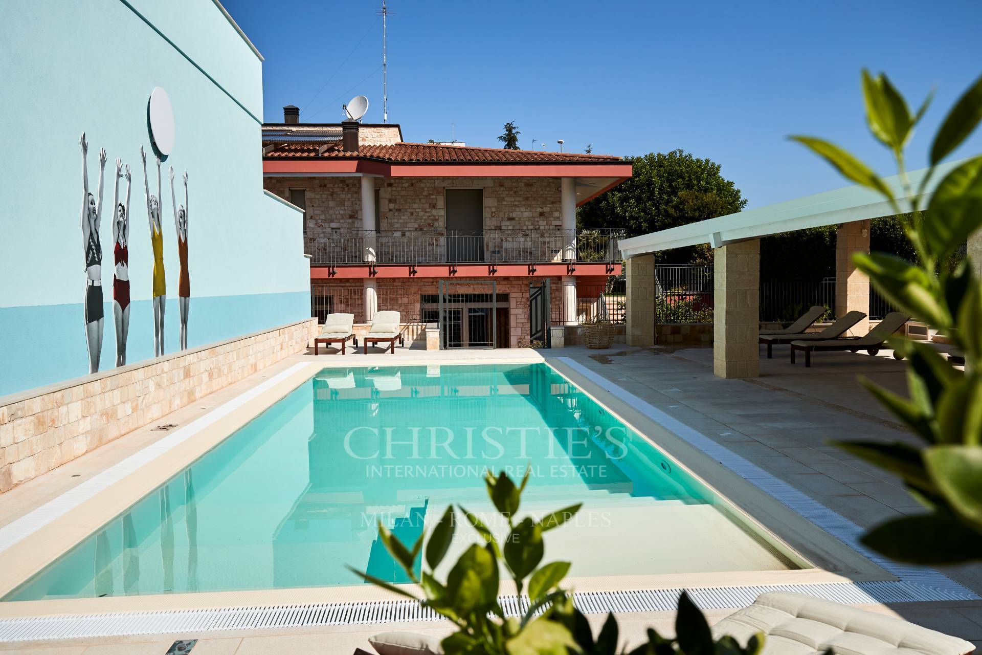 picture of Villa With Swimming Pool And Spa In Conversano