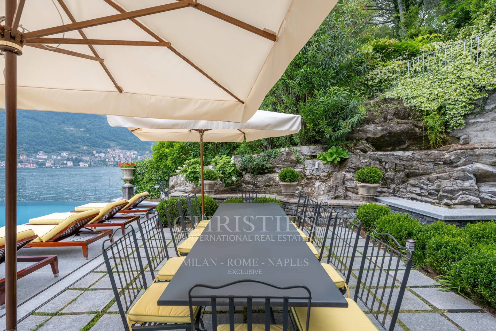 picture of Prestigious Pied-dans-l'eau Villa On Lake Como With Infinity Pool, Dock And Private Boat