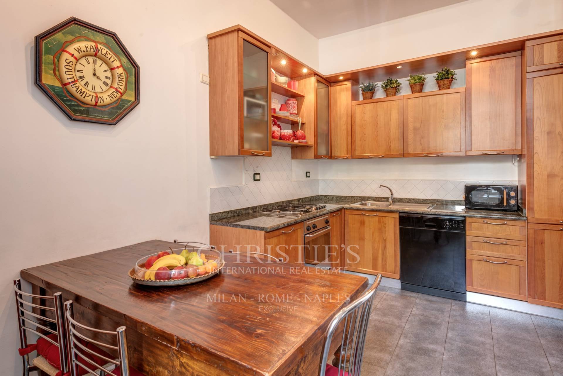 picture of Elegant Apartment In The Historic Center Of Como