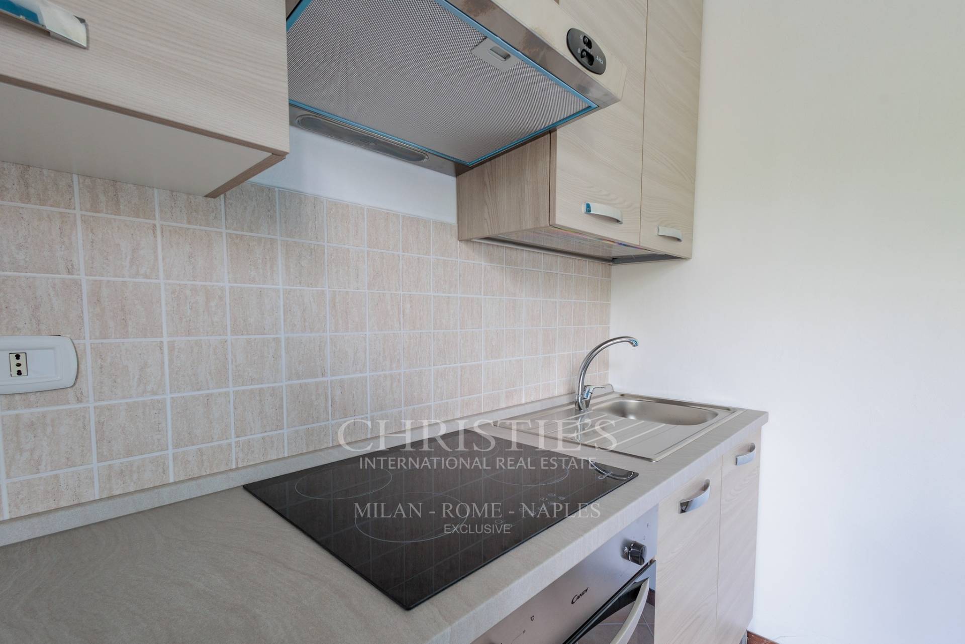 picture of Furnished Three-bedroom Apartment In Porta Romana Area - Università Bocconi