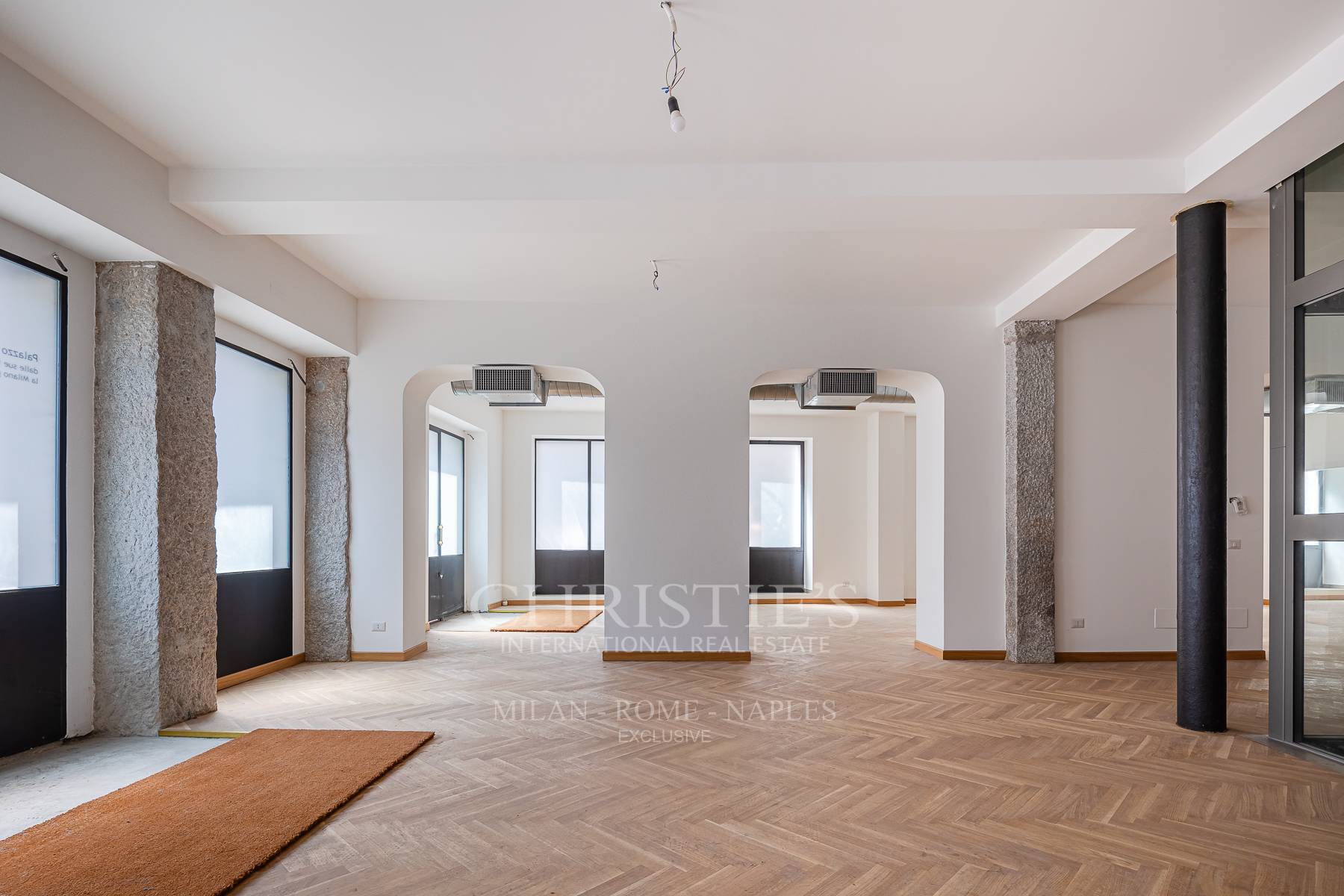 picture of Prestigious Commercial Space In Historic Medieval Building