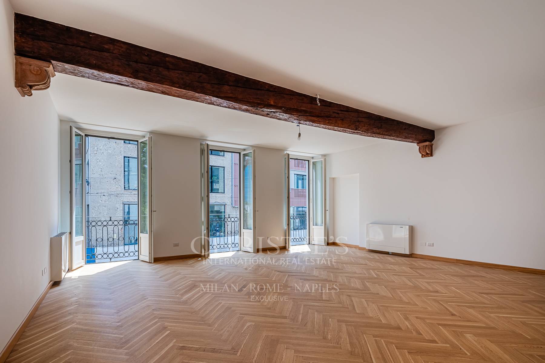 picture of Prestigious Commercial Space In Historic Medieval Building