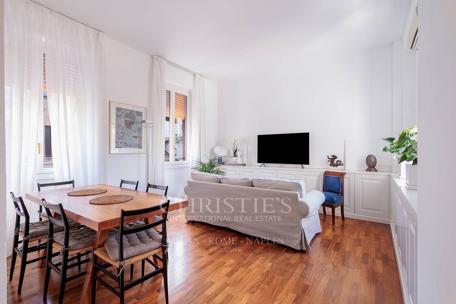 picture of Elegant Apartment In The Heart Of Milan