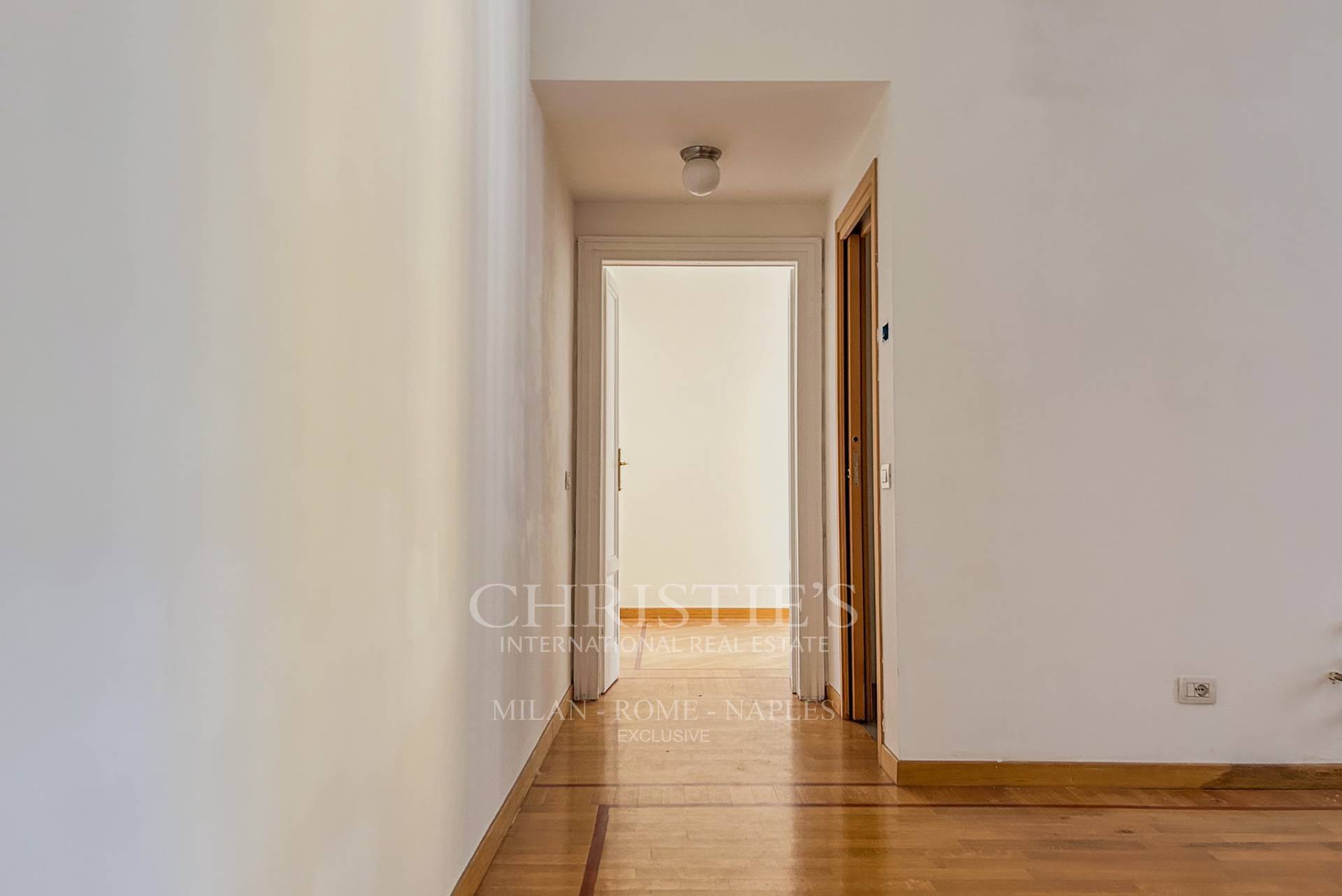 picture of Two-bedroom Apartment In Period Building In Piazzale Lavater