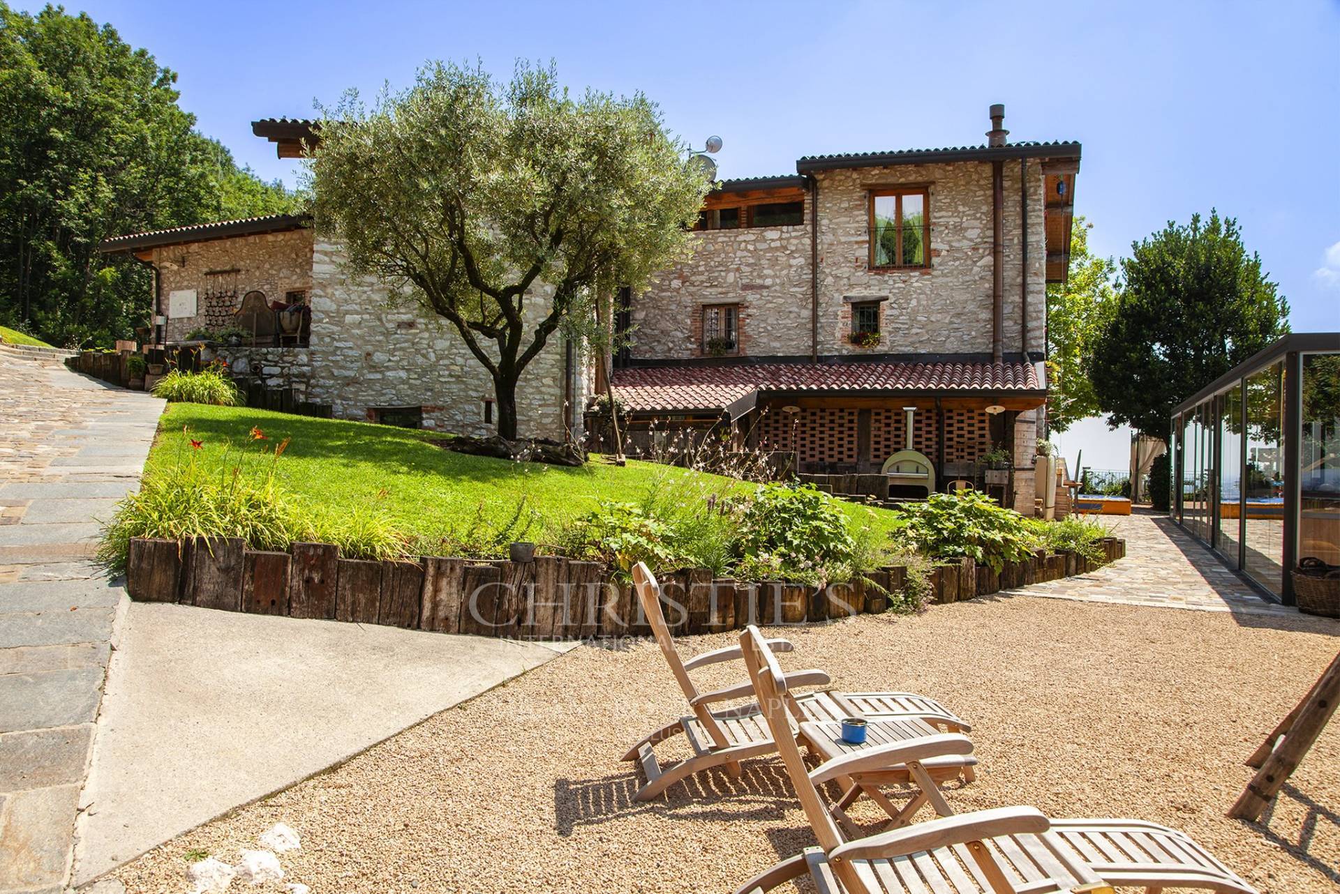 picture of Beautiful 18th-century Farmhouse In Dominant Position